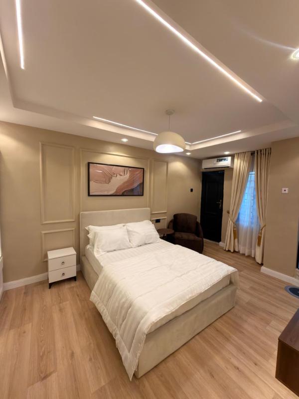 Pedro suite by iconic apartment - image 2