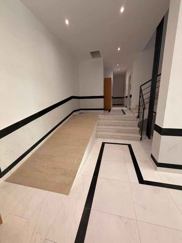 Modern Apartment in Vlorë - image 8