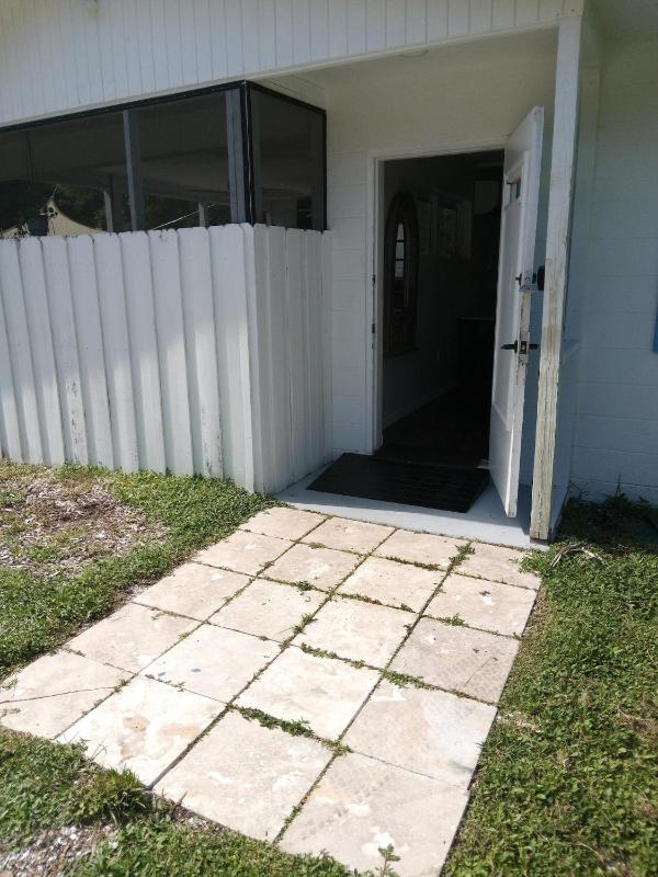 Siesta Key Hot Tub Cottage Sleeps 6 Kid Friendly - image 28