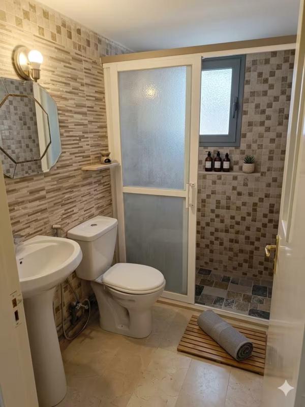 Modern Studio with private Patio - Shmeisani Amman - image 3