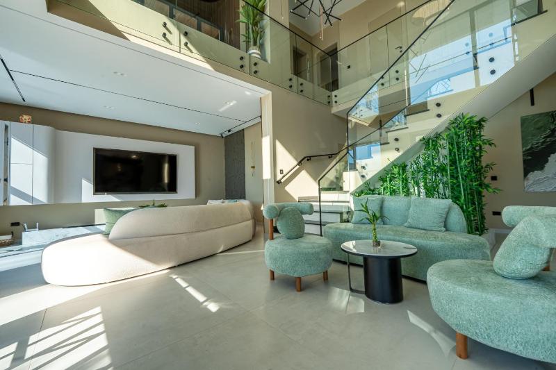 Azura Villa with Pool Sauna Jacuzzi - image 9