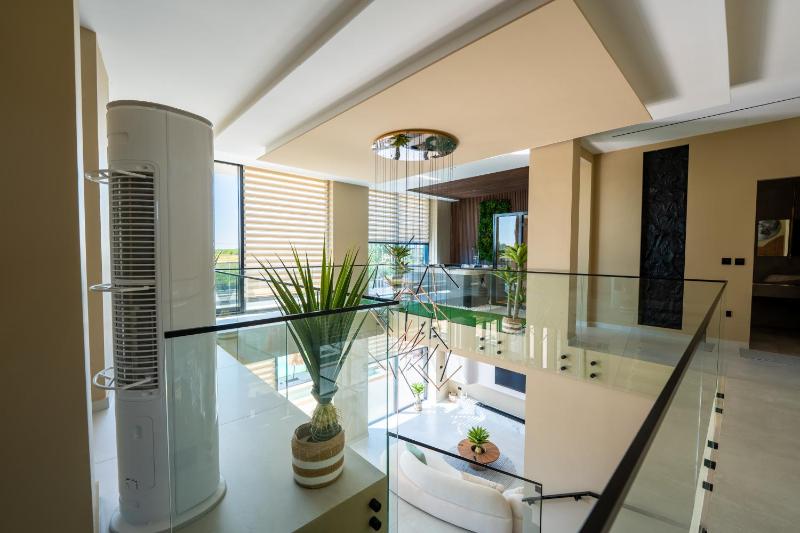 Azura Villa with Pool Sauna Jacuzzi - image 2