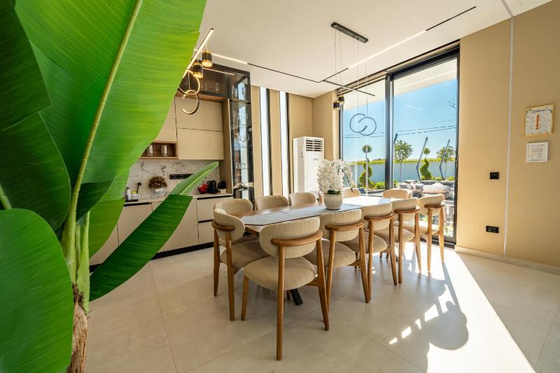 Azura Villa with Pool Sauna Jacuzzi - image 7