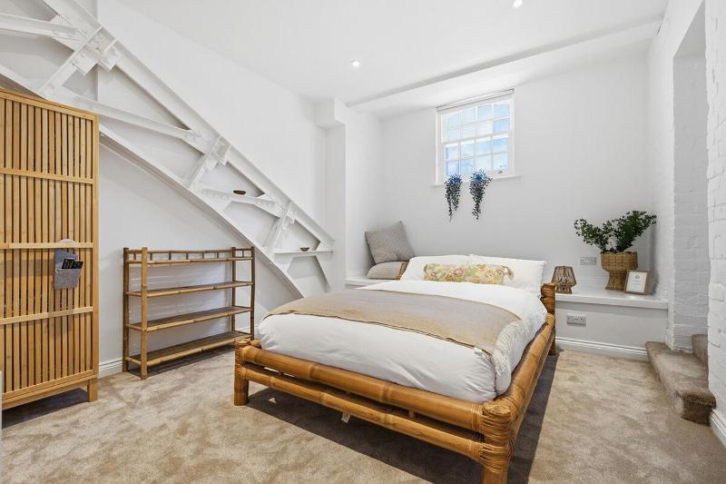 6BR Triplex | Pool Table | Rooftop Garden - image 6