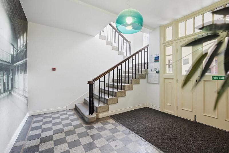6BR Triplex | Pool Table | Rooftop Garden - image 11