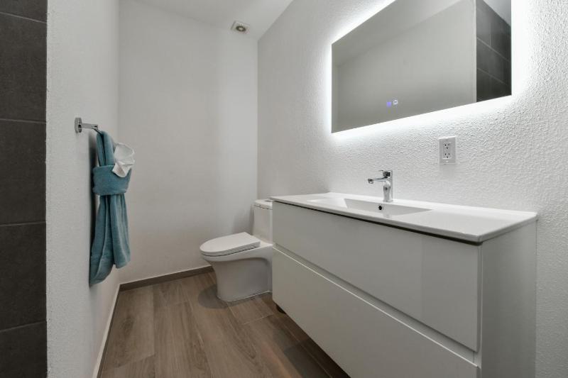 Aruba Coco luxury appartments - image 23