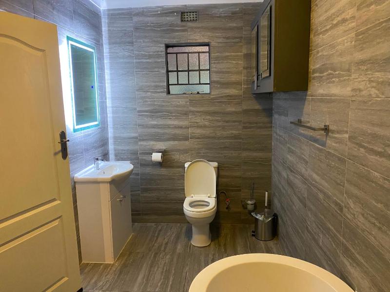 KJ Apartments - image 15