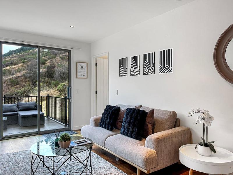 Shotover River 2 Bedrooms Luxury - image 13