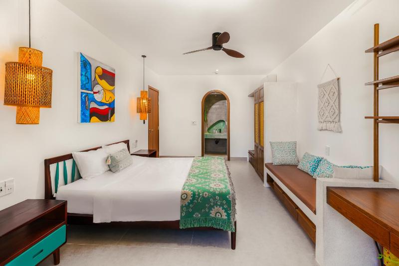 Sunrise Villa 4BR Beachside by HÙA Homes - image 9