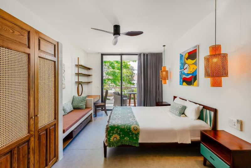 Sunrise Villa 4BR Beachside by HÙA Homes - image 12