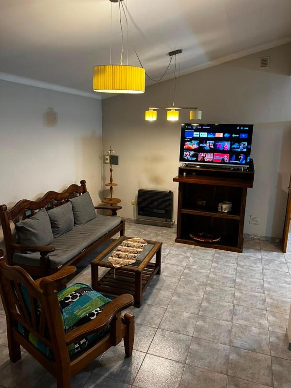 Casa Amplia con Quincho - image 8