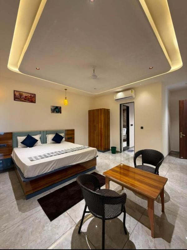 Private 6 BHK villa in udaipur - image 7