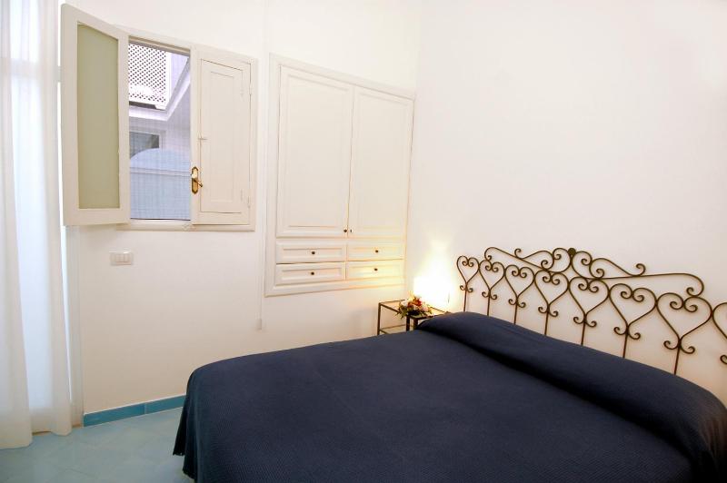 Standard Double Room No Sea View image 4