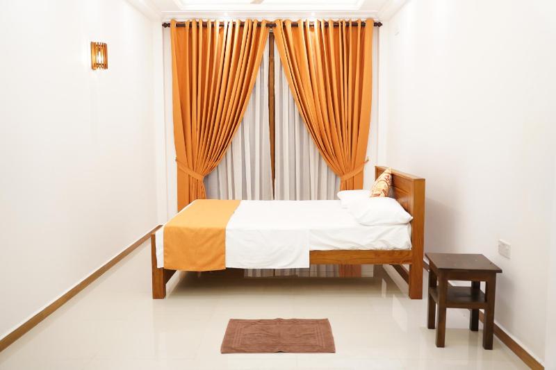 Harbour Front Villa - image 4
