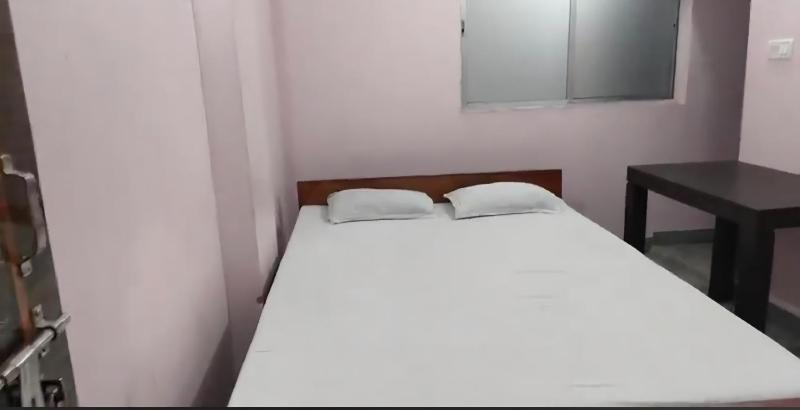 Ganga Bhagirath Hotel Couple friendly - image 1