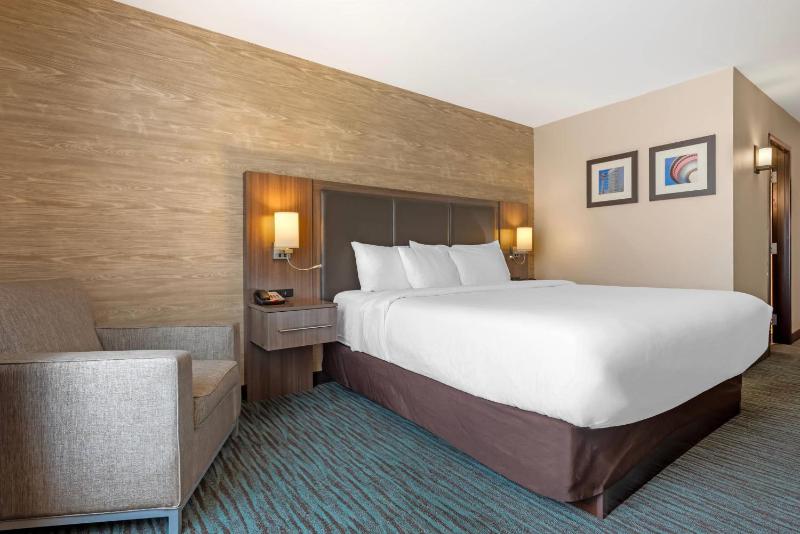 Comfort Inn & Suites Calgary Airport - North - image 12