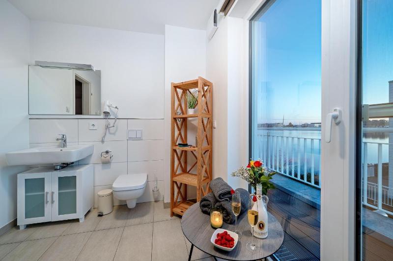 Schleivilla-Ahoi-by-Seeblick-Ferien-ORO-3-SZ-Sauna-Wasserlage - image 26