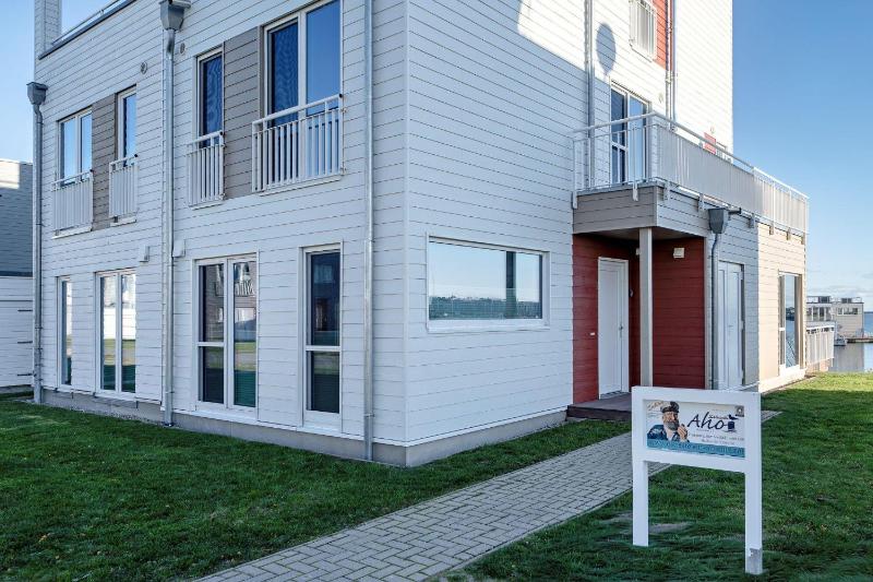 Schleivilla-Ahoi-by-Seeblick-Ferien-ORO-3-SZ-Sauna-Wasserlage - image 6