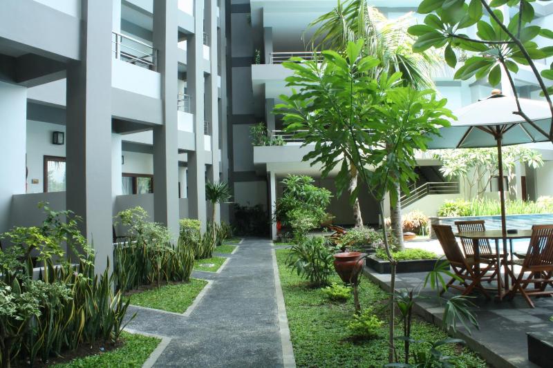 Lombok Garden Hotel - image 40