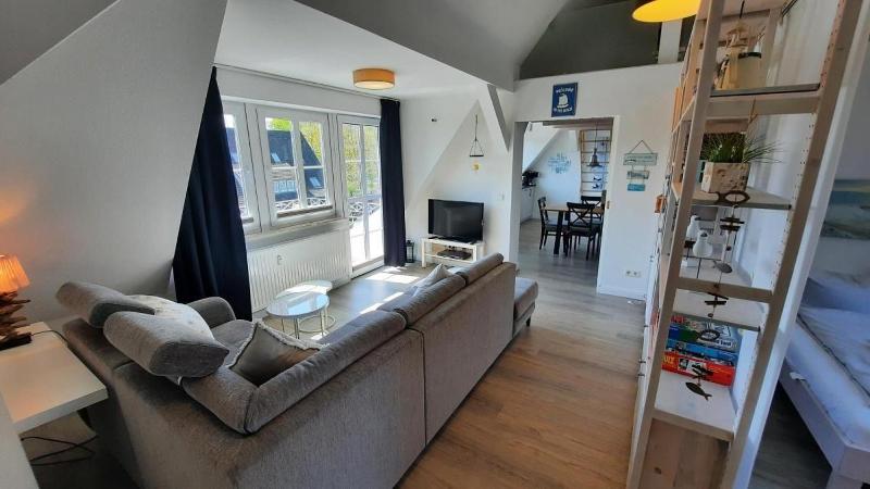Haus-El-Mar-Wohnung-C-Loft-am-Kai - image 11