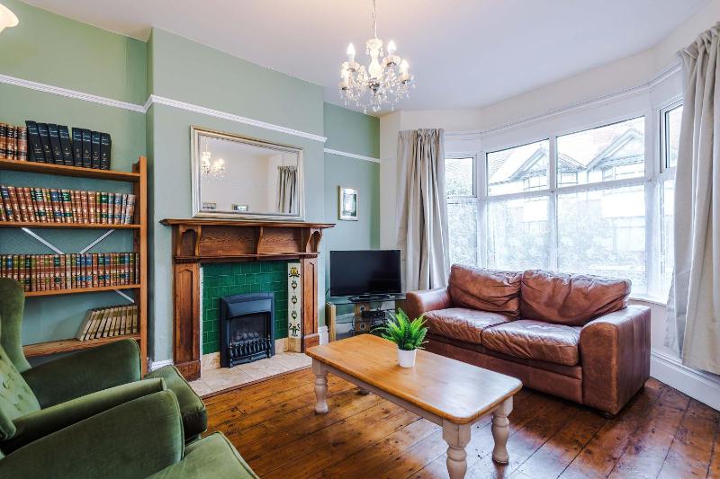 19 Grange Road - image 12