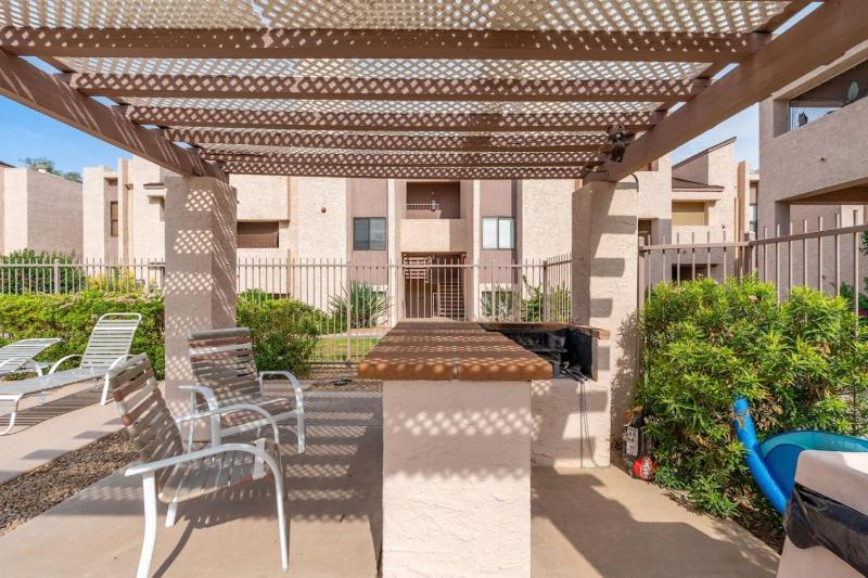 Sunny Scottsdale 1BR - image 14
