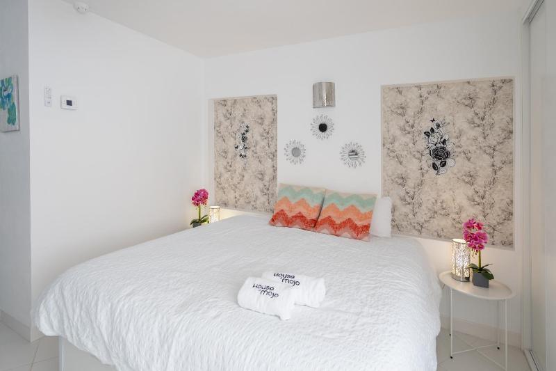 Hotel El Puerto - Perfect Location apartment - image 3