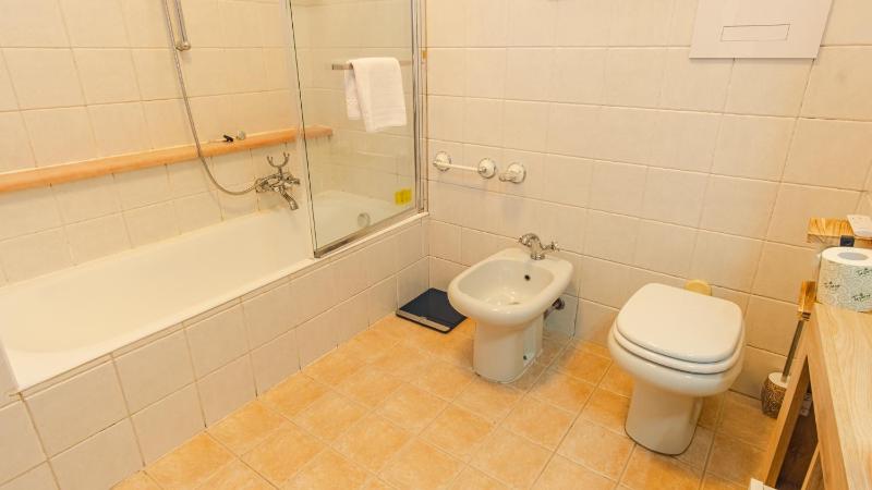 Sunset Lake View with private terrace - Italian Homing - image 3