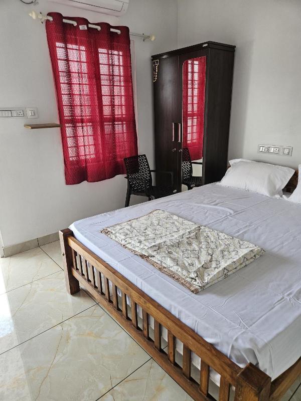 South Stays - image 14