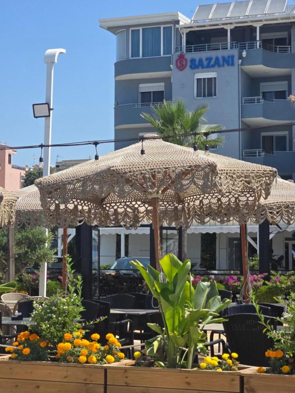 Sazani Hotel & Apartments - image 1