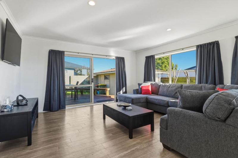 25A Hideaway - 3 Bed 2 Bath with Deck & BBQ - image 16