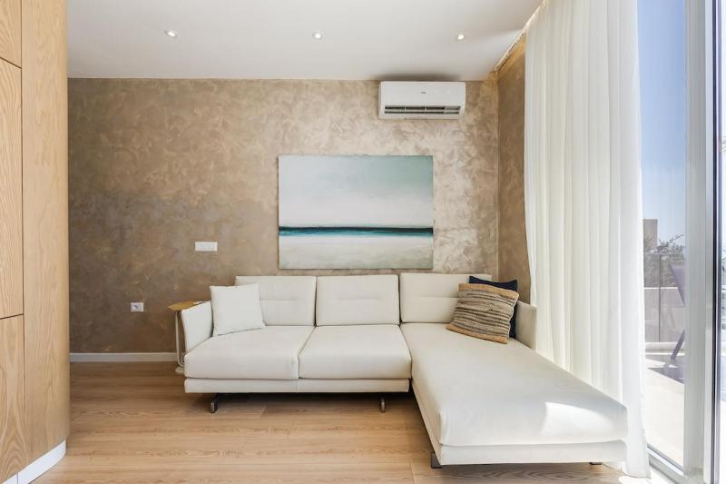 Sapphire Coast Drymades Modern 2BR Apartment by PikHost - image 7