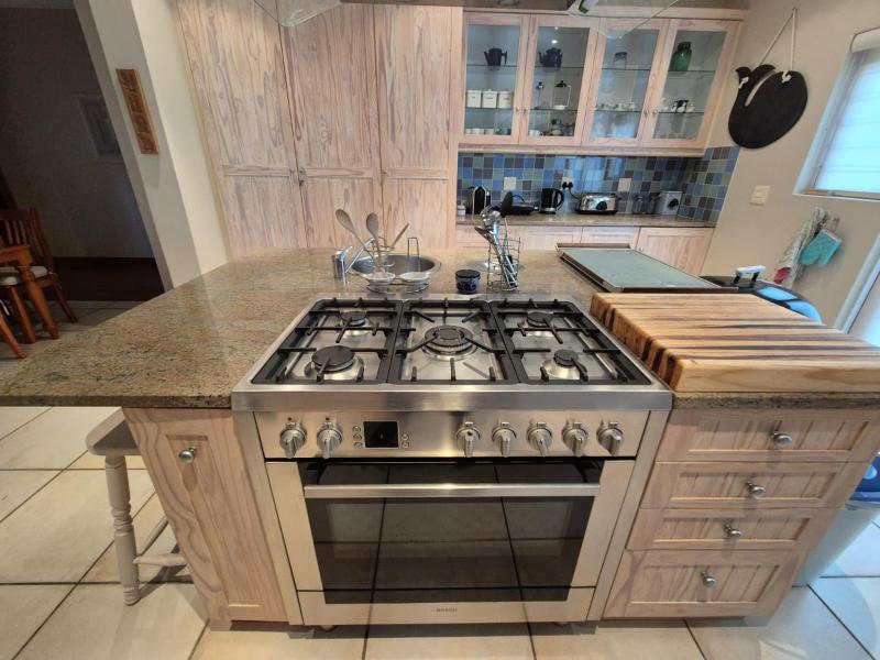 Olive Cottage - image 16