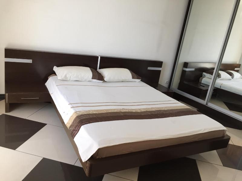 Cozy Apartment in Most City Center - image 5