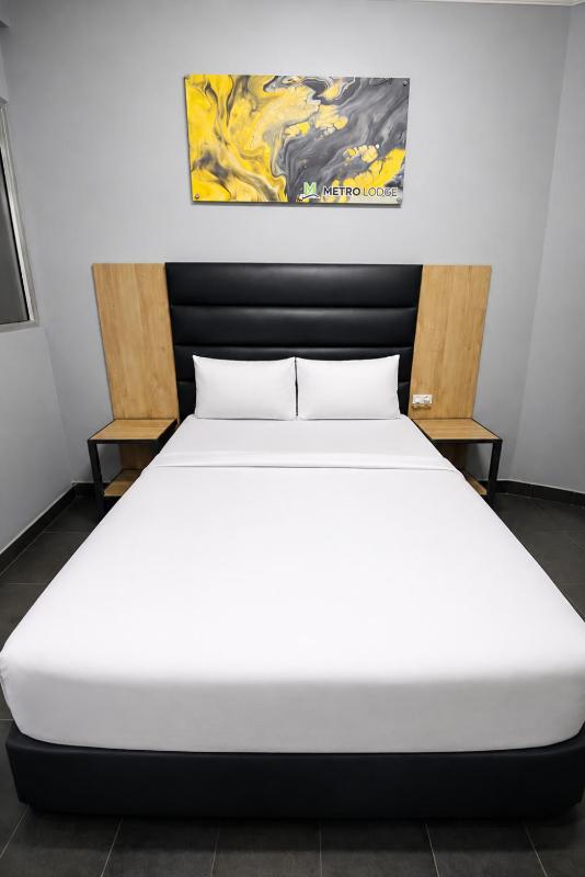 Hotel Metro Lodge Beach - image 8