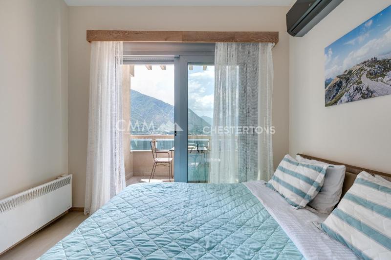 Sunset Horizon Apartment in Dobrota - image 4