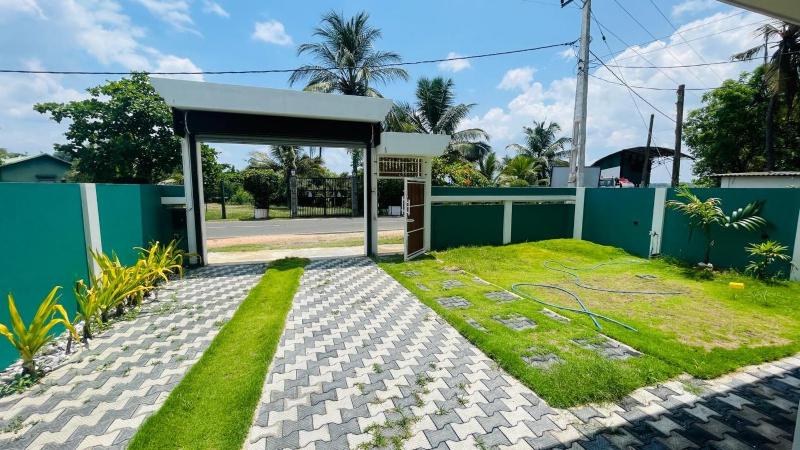 Harbour Front Villa - image 3