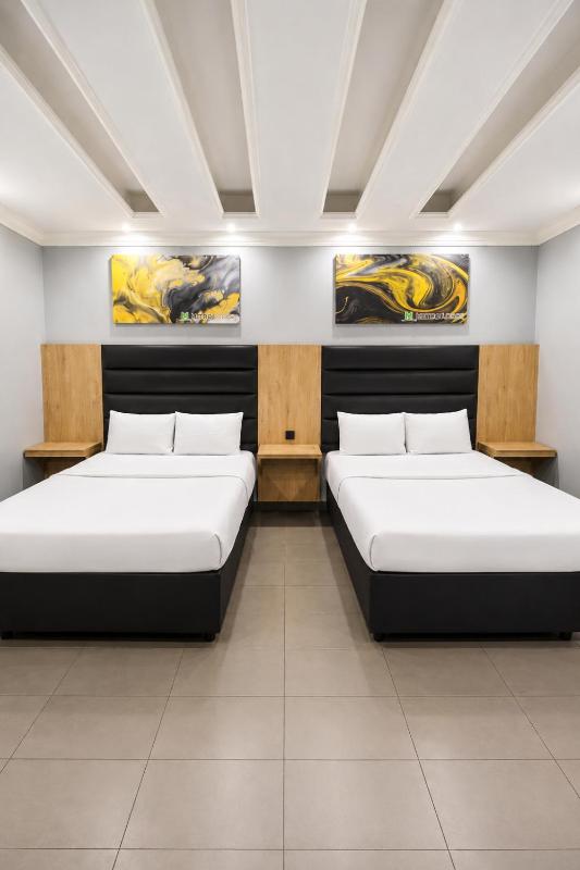 Hotel Metro Lodge Beach - image 2