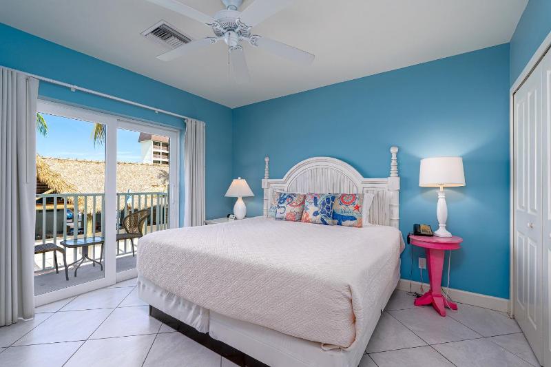 Harbour House #203 