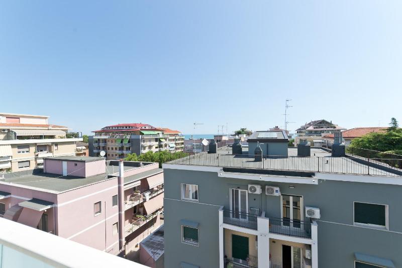 Pescara Beach - image 4