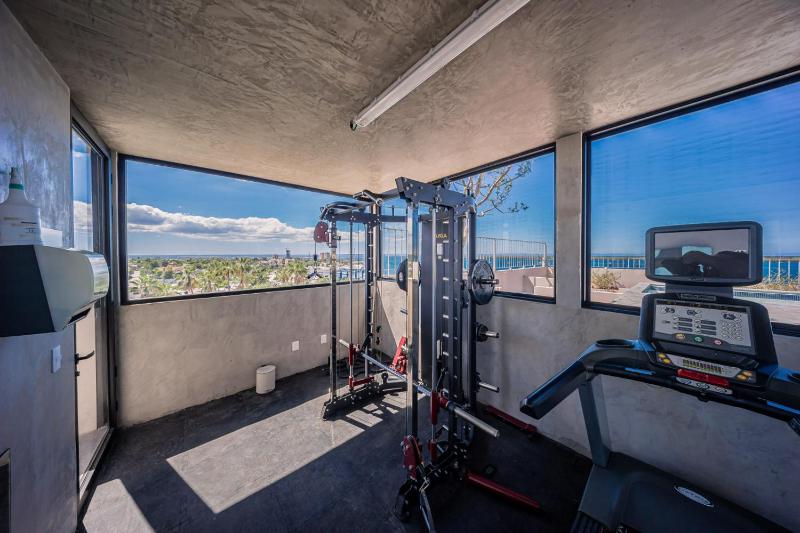 Rooftop Pool & Marina Views Plunge Pool Penthouse - image 17
