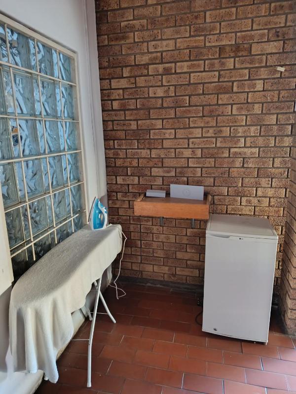 Ditshane Guesthouse - image 12