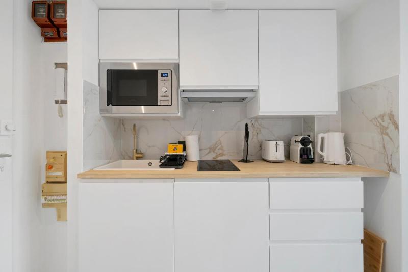 Cosy and Central - image 14