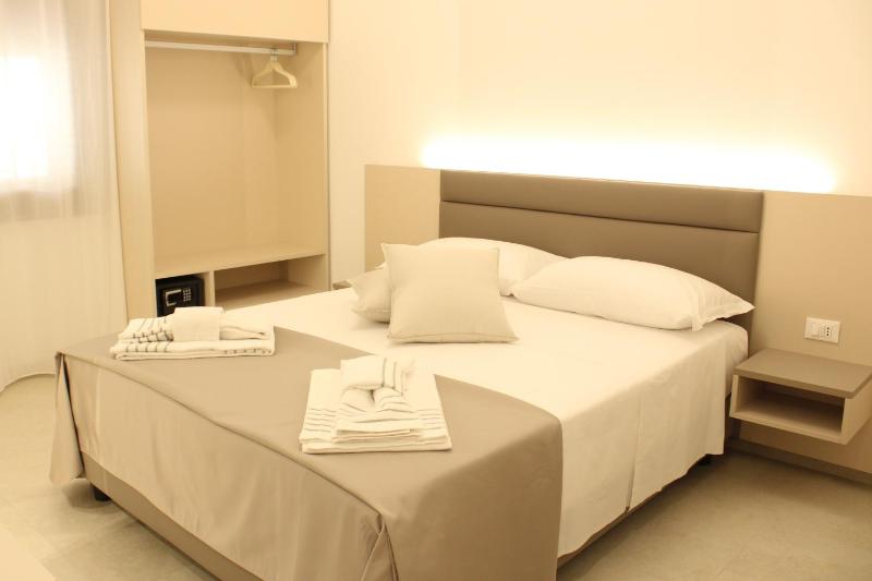 Sikelia rooms B&B - image 4