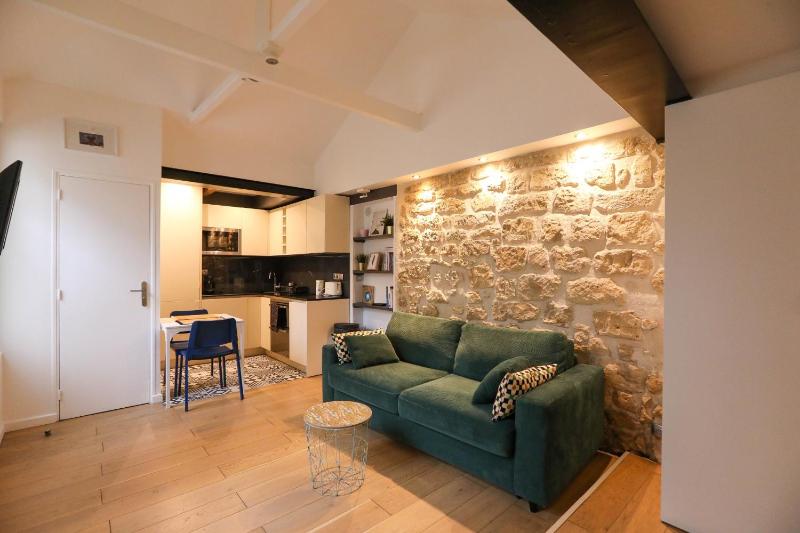 Charming studio in the 17th ideal for 2 - image 15