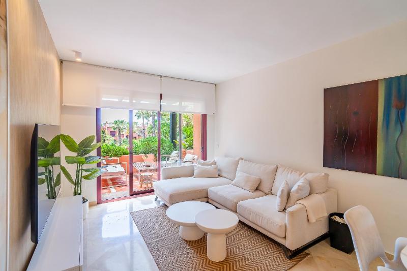 Cubo's Alicate Playa Marbella Apartment - image 37