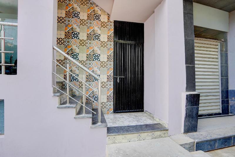 Hotel O Gomti Nagar Station Formerly Insight Inn - image 7