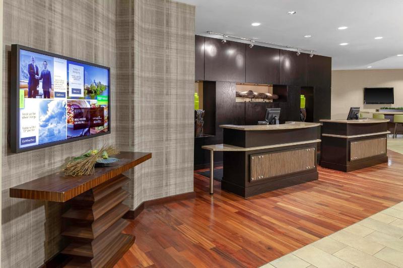 Courtyard by Marriott Memphis Downtown - image 12