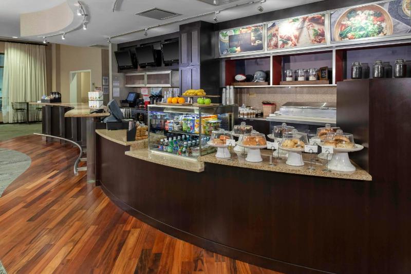 Courtyard by Marriott Memphis Downtown - image 20