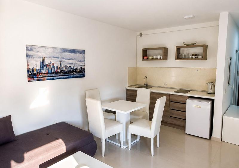 Pine Hill Apartments - image 15